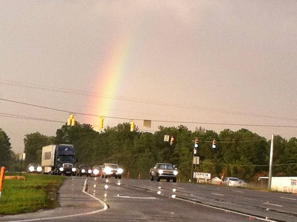 BP | restaurant | 2206 Jefferson Davis Hwy, Sanford, NC 27330, USA | 9197751929 OR +1 919-775-1929