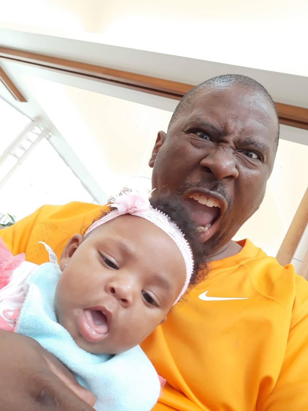 Five Guys | meal takeaway | 2192 North Point Cir, Alpharetta, GA 30022, USA | 6783930065 OR +1 678-393-0065