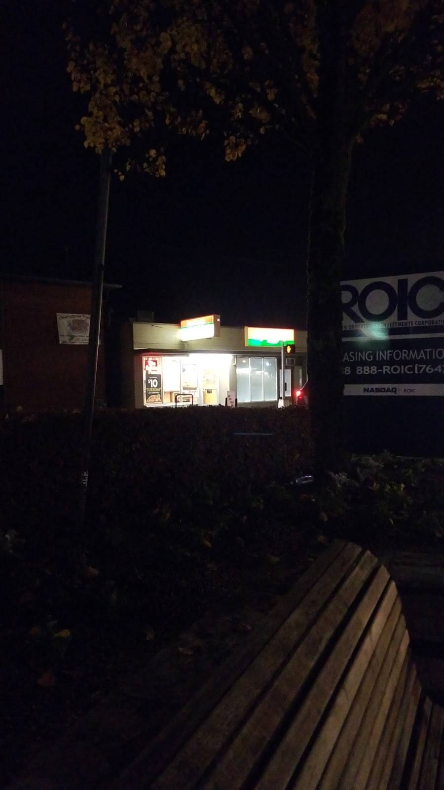 Papa Murphys | Take N Bake Pizza | meal takeaway | 7123 NE Fremont St, Portland, OR 97213, USA | 5032875520 OR +1 503-287-5520