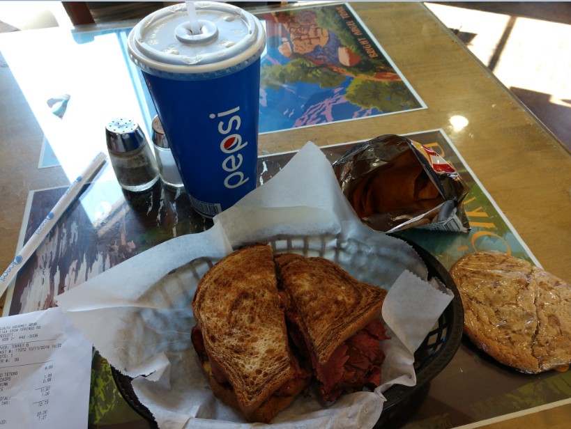 Scouts Gourmet Grub | restaurant | 1144 W Iron Springs Rd, Prescott, AZ 86305, USA | 9284423336 OR +1 928-442-3336