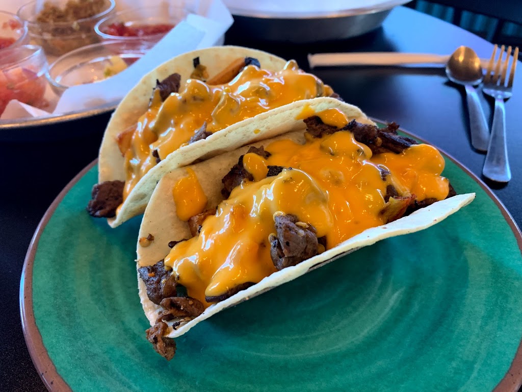 Lobos Tacos & Tequila | restaurant | 2290 Rawlings Blvd, Pueblo, CO 81001, USA | 7196214979 OR +1 719-621-4979