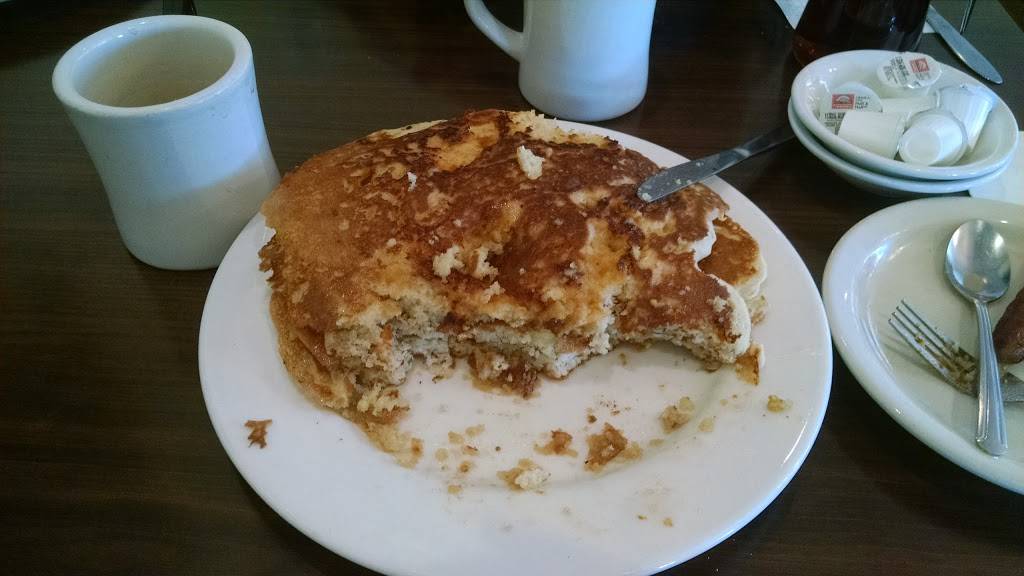 Village Kitchen of Ann Arbor | restaurant | 241 N Maple Rd, Ann Arbor, MI 48103, USA | 7349950054 OR +1 734-995-0054