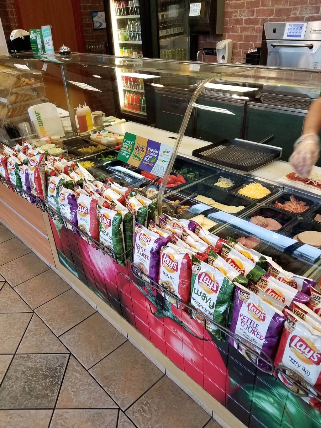 Subway Restaurants | restaurant | 12096 Anderson Rd, Tampa, FL 33625, USA | 8139630597 OR +1 813-963-0597