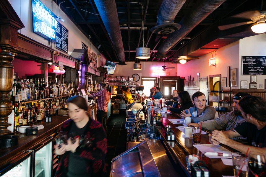 Honest Johns | restaurant | 488 Selden St, Detroit, MI 48201, USA | 3138325646 OR +1 313-832-5646