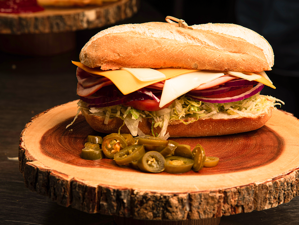 Texas Forever Express | restaurant | 3151 S Dairy Ashford Rd, Houston, TX 77082, USA | 2812290084 OR +1 281-229-0084