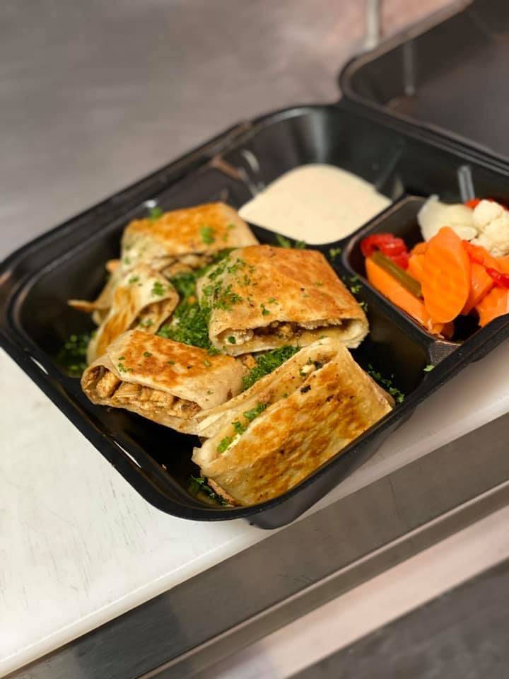 EL prince | restaurant | 2171 W Florence Ave, Los Angeles, CA 90047, USA | 3234413420 OR +1 323-441-3420