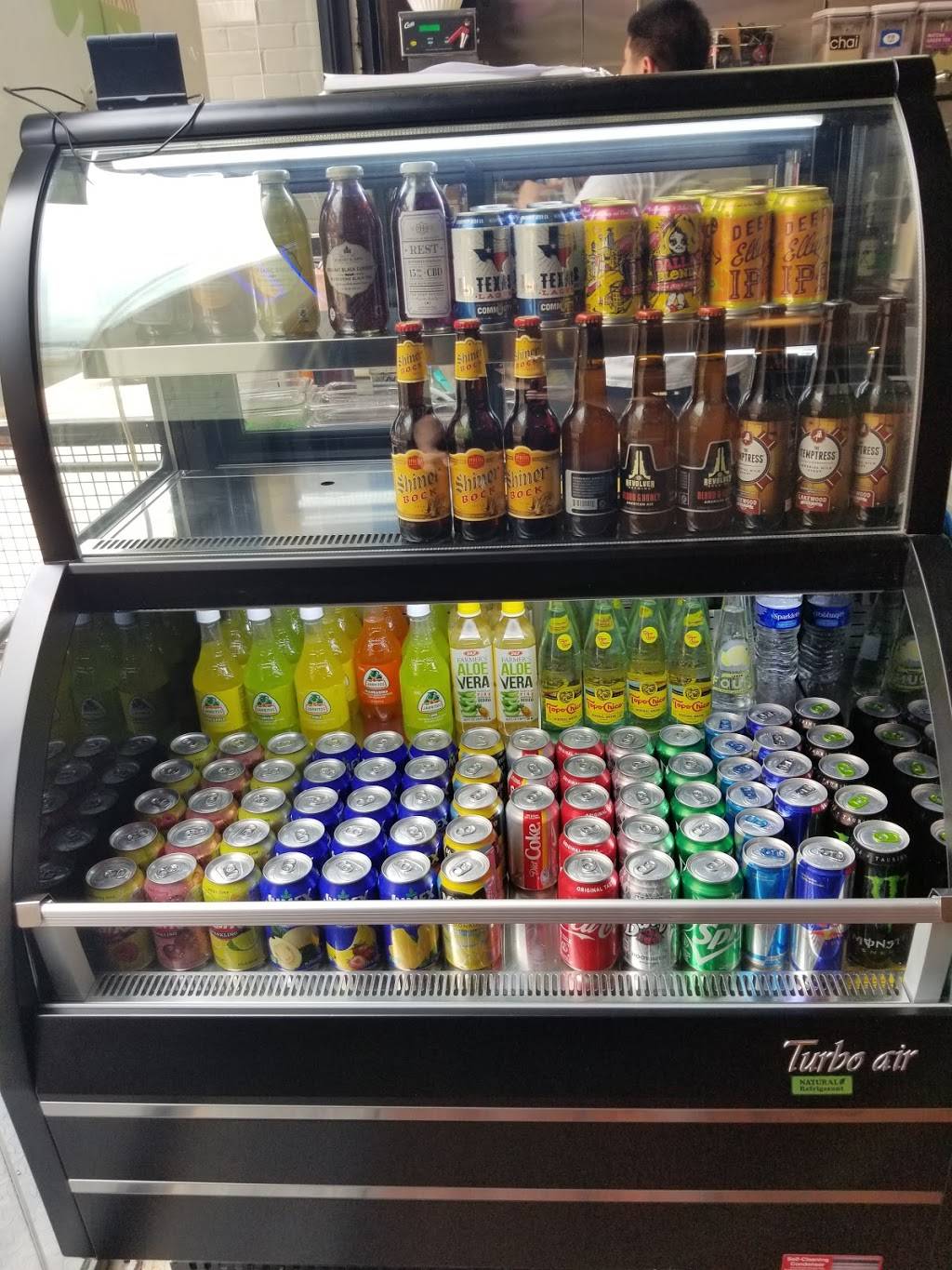 Family Thais Asian Bistro | restaurant | 208 N Market St Suite 150, Dallas, TX 75202, USA | 9727739950 OR +1 972-773-9950