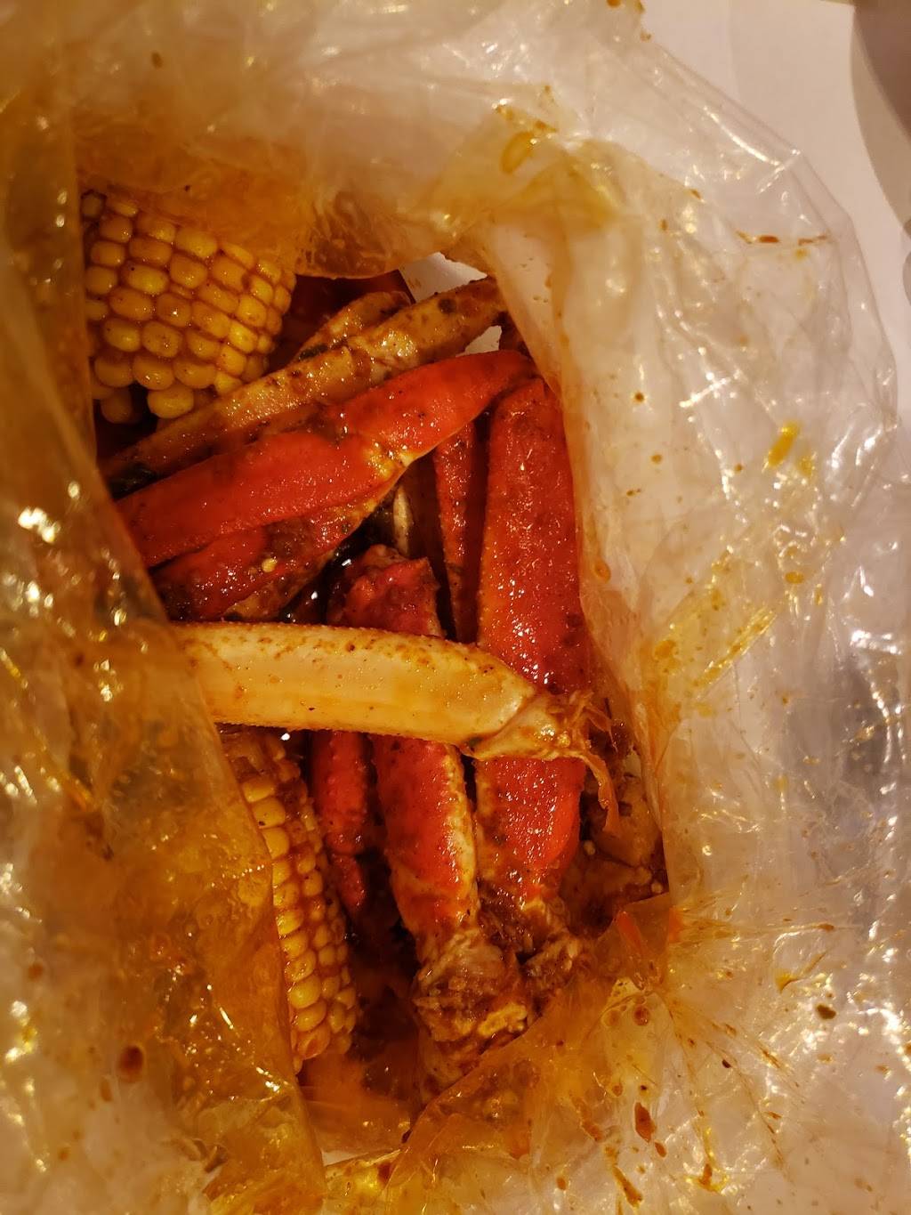 Shaking Crab (Brookline) | restaurant | 250 Harvard St, Brookline, MA 02446, USA | 6173835182 OR +1 617-383-5182