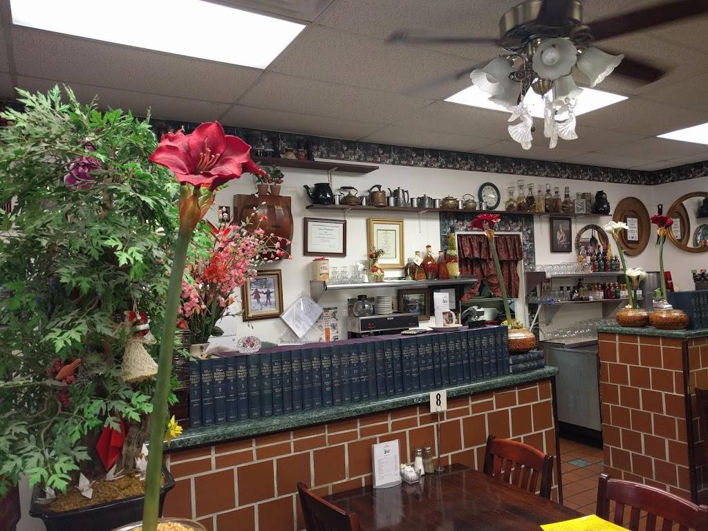 Kal Bee Restaurant | restaurant | 3489, 609 Snidow St, Pembroke, VA 24136, USA | 5406266011 OR +1 540-626-6011