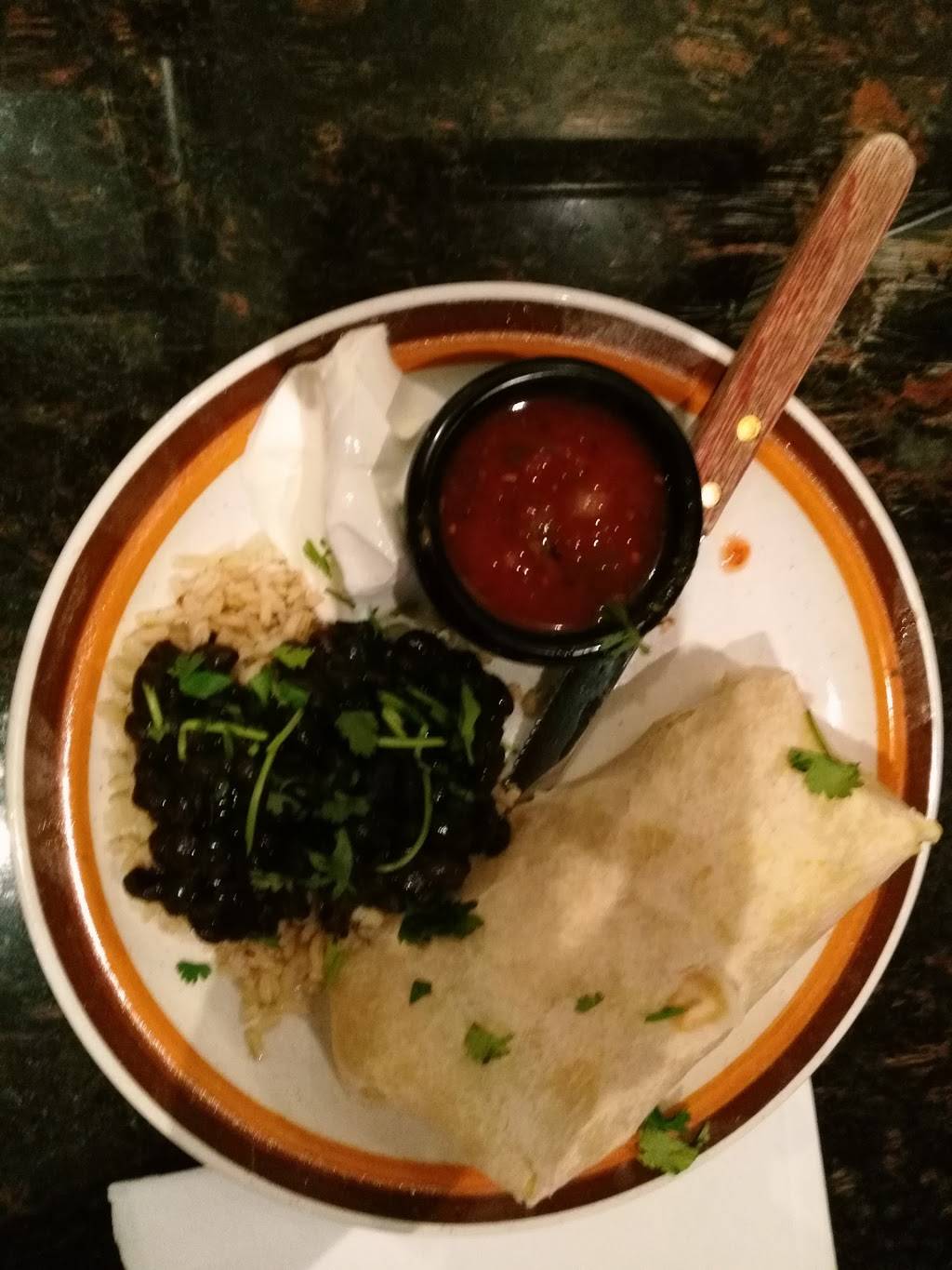 Rauls Mexican Grill | restaurant | 164 Glen St, Glens Falls, NY 12801, USA | 5187611180 OR +1 518-761-1180