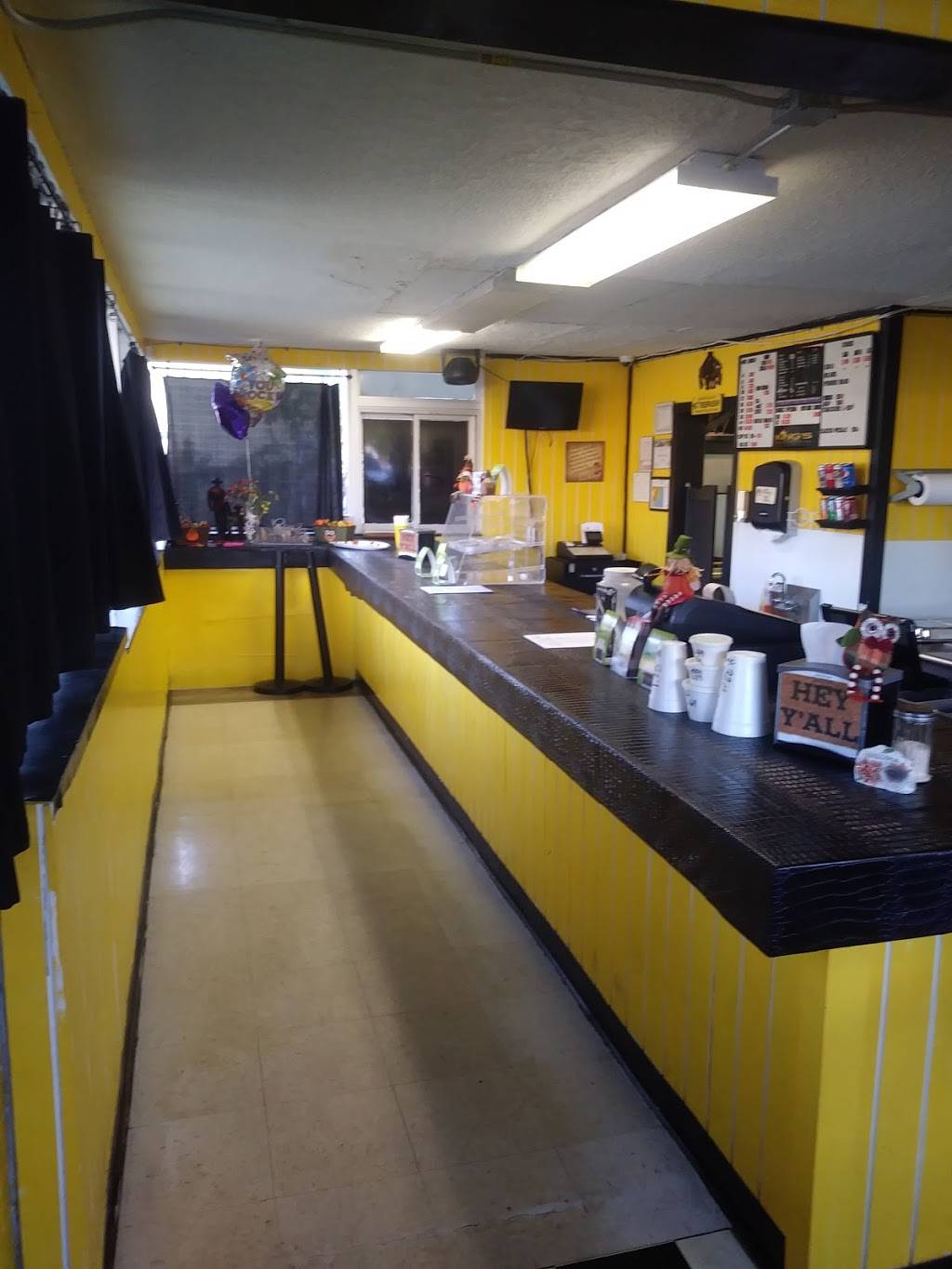 Kings Hot Links | restaurant | 401 S Mobberly Ave, Longview, TX 75602, USA | 4306257676 OR +1 430-625-7676