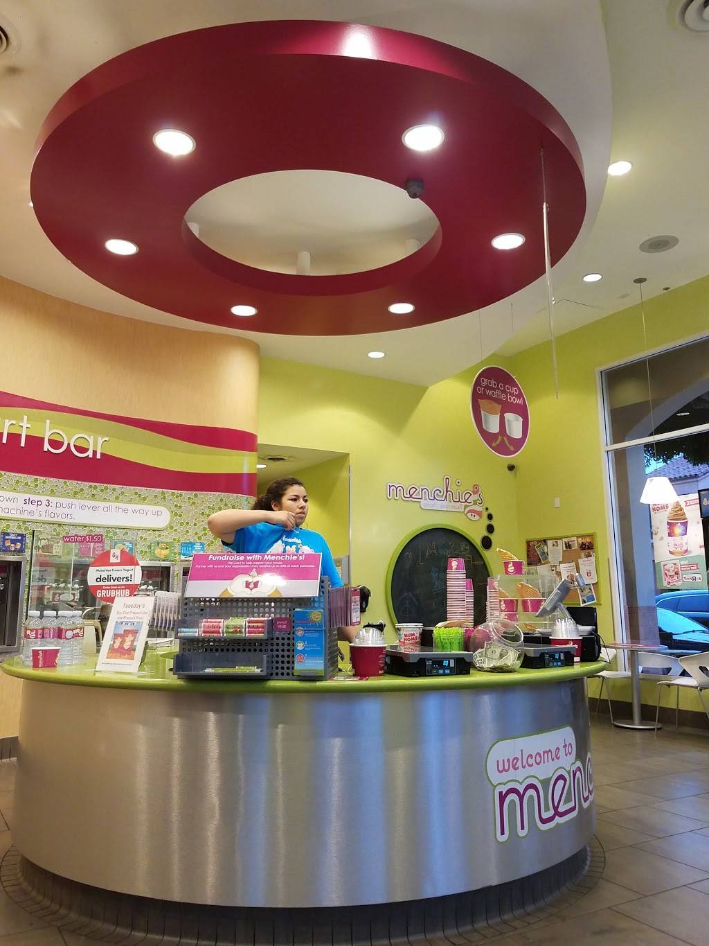 Menchies Frozen Yogurt | bakery | 732 Montana Ave, Santa Monica, CA 90403, USA | 3103934242 OR +1 310-393-4242