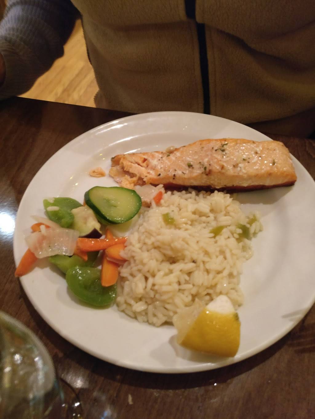 Karbouzi | restaurant | 2048 Avenue Rd, North York, ON M5M 4A6, Canada | 4164833846 OR +1 416-483-3846