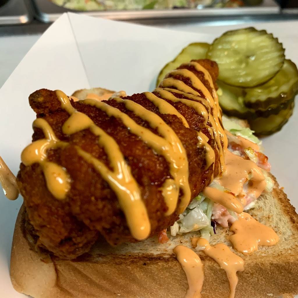 Flamin Hot Chicken | restaurant | 15047 Leadwell St, Van Nuys, CA 91405, USA | 3237386317 OR +1 323-738-6317