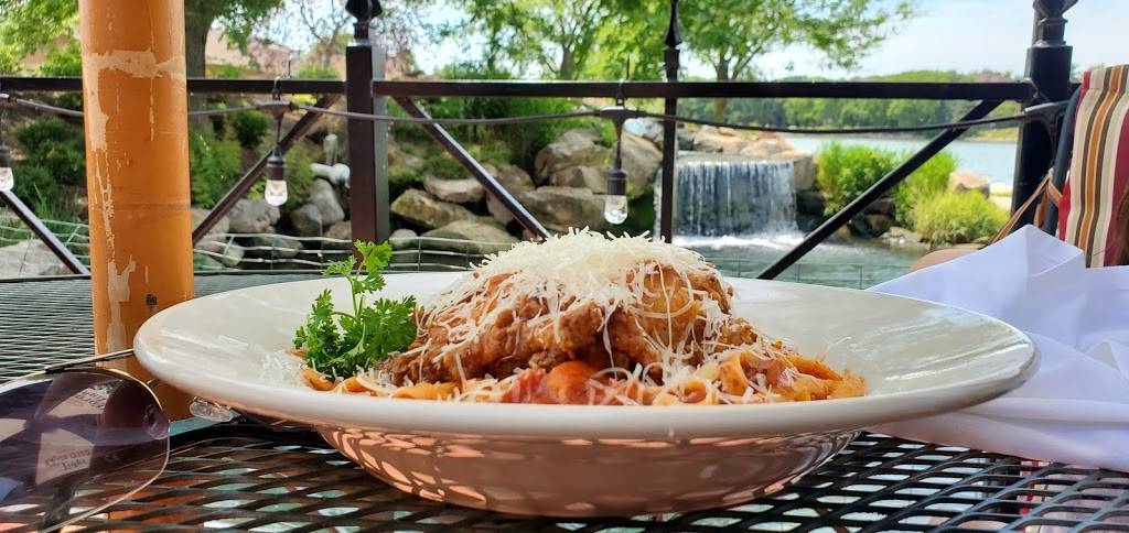 Charlies On the Lake | restaurant | 4150 S 144th St, Omaha, NE 68137, USA | 4028949411 OR +1 402-894-9411