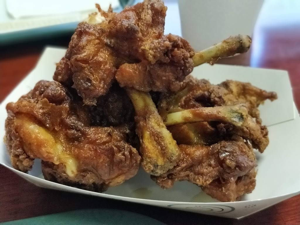 Mays Bangkok Express | restaurant | 254 W Nine Mile Rd, Ferndale, MI 48220, USA | 2485453929 OR +1 248-545-3929