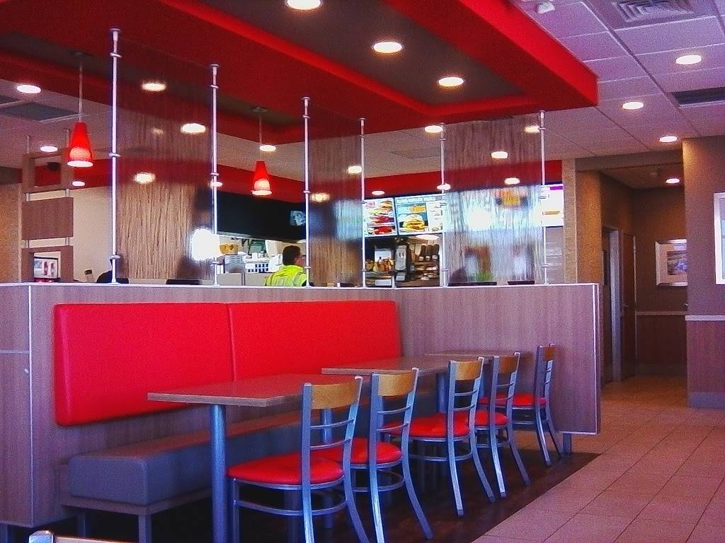 Burger King | restaurant | 6337 Crawfordsville Rd, Speedway, IN 46224, USA | 3179913177 OR +1 317-991-3177