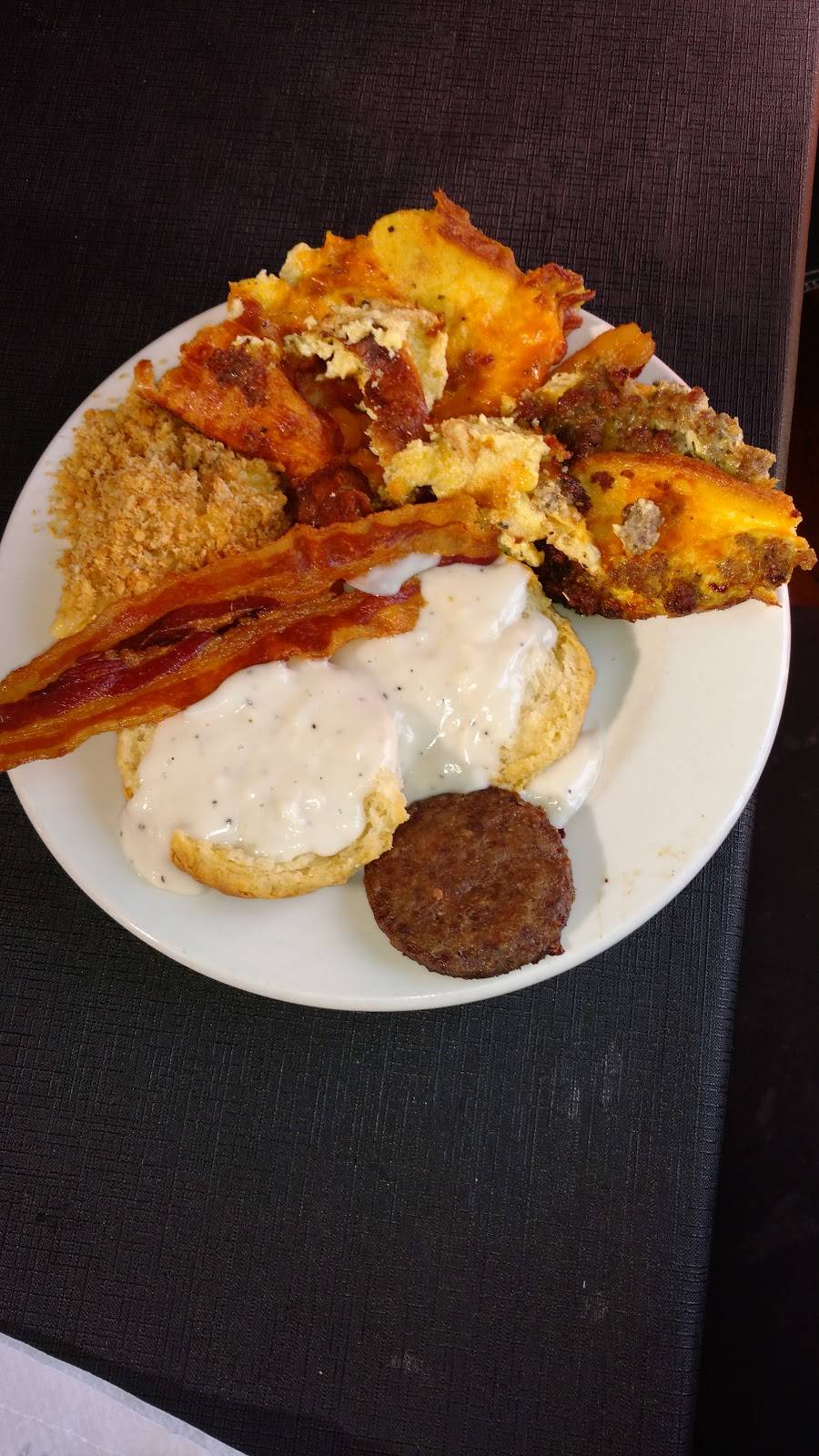 Sweet Ps | restaurant | 205 Central Ave, Trion, GA 30753, USA | 7066960116 OR +1 706-696-0116