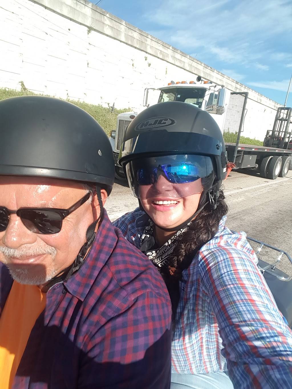 Dunkin | bakery | Florida Turnpike MM 19, Miami, FL 33186, USA | 3052533755 OR +1 305-253-3755