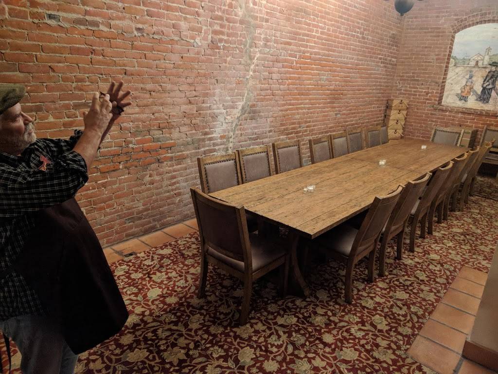 Peiranos Market & Delicatessen | restaurant | 204 E Main St, Ventura, CA 93001, USA | 8056289028 OR +1 805-628-9028