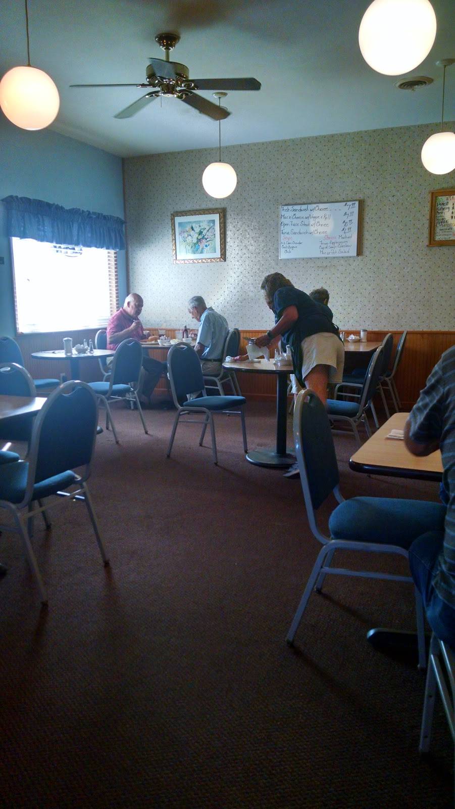 Arnolds Family Restaurant | restaurant | 2667 Erie Dr, Weedsport, NY 13166, USA | 3158346251 OR +1 315-834-6251