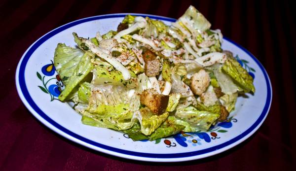 Izba | restaurant | 648 The Queensway, Etobicoke, ON M8Y 1K7, Canada | 4162517177 OR +1 416-251-7177