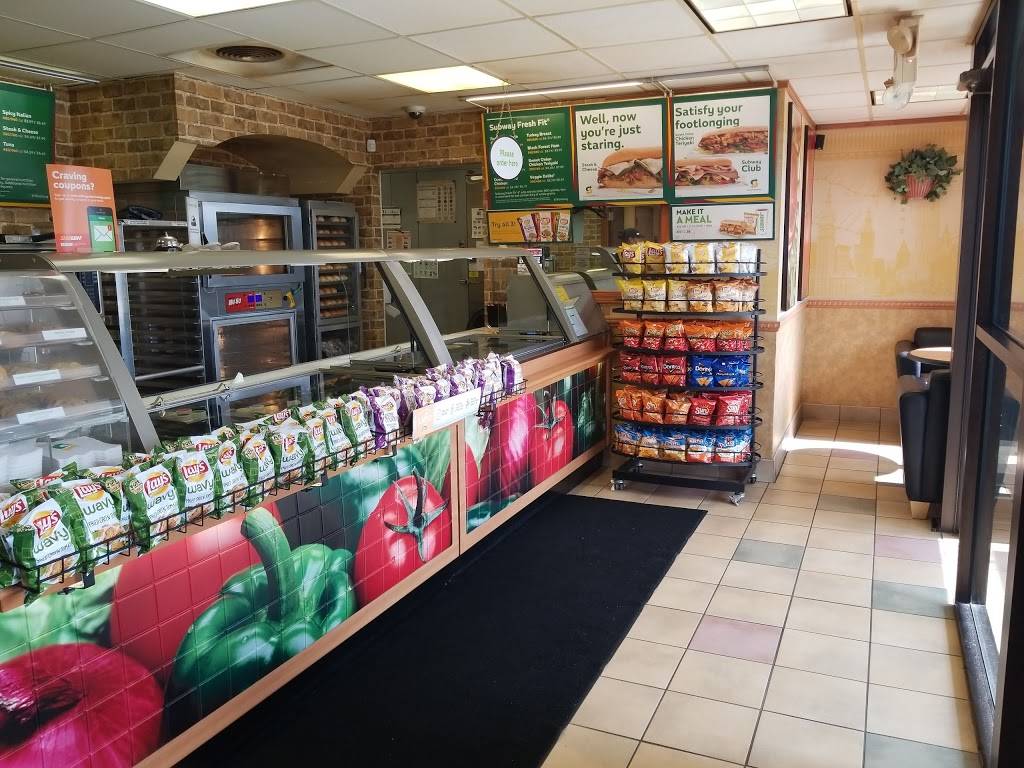 Subway | restaurant | 625 N Williams St, Mancelona, MI 49659, USA | 2315875110 OR +1 231-587-5110