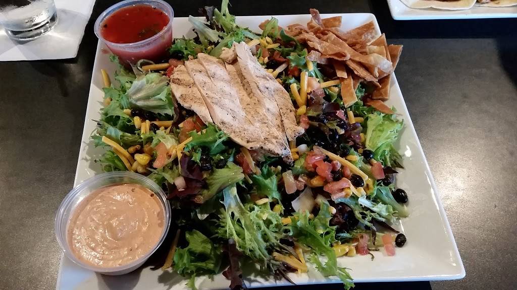 Bayside | restaurant | 142 E Walled Lake Dr, Walled Lake, MI 48390, USA | 2486693322 OR +1 248-669-3322