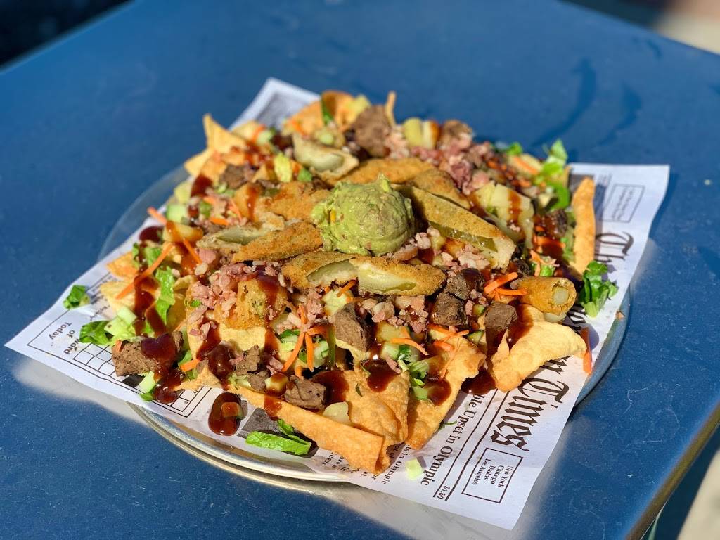 Komotodo Sushi Burrito | restaurant | 13713 Metcalf Ave, Overland Park, KS 66223, USA | 9138024900 OR +1 913-802-4900