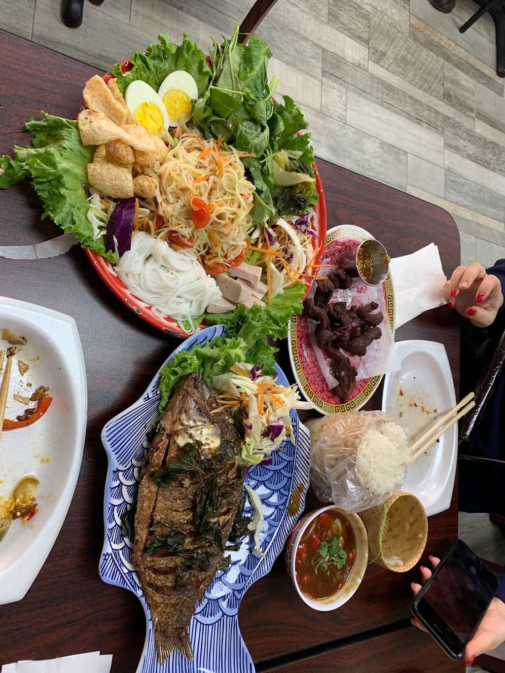 Asia Market Thai Lao Food | meal takeaway | 3620 N Main St, Houston, TX 77009, USA | 8329684559 OR +1 832-968-4559