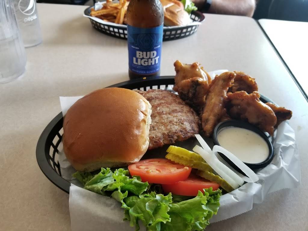 Rileys Roadhouse Bar & Grill | restaurant | 21000 157th Ave N, Cordova, IL 61242, USA | 3096549463 OR +1 309-654-9463