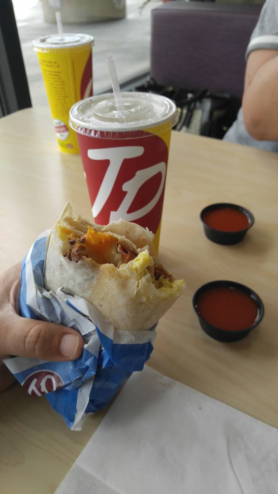 Miguels Jr. | restaurant | 114 E 17th St, Costa Mesa, CA 92627, USA | 9496462153 OR +1 949-646-2153