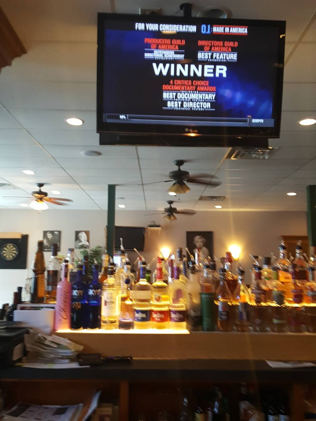 Arturos Bar & Grille | restaurant | 26679 Brookpark Ext, North Olmsted, OH 44070, USA | 4407772420 OR +1 440-777-2420