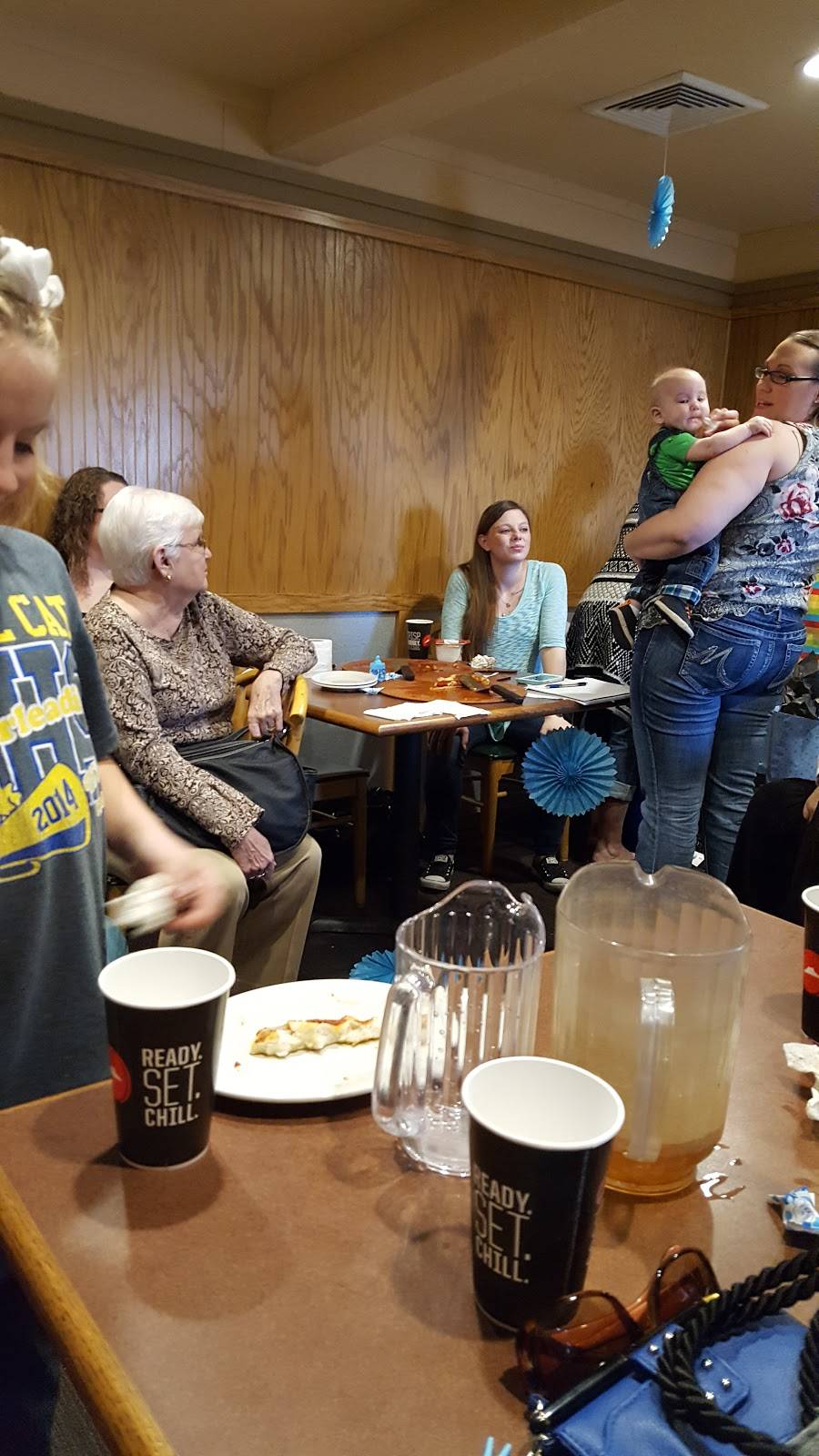 Pizza Hut | meal takeaway | 930 E 30th Ave, Hutchinson, KS 67502, USA | 6206620571 OR +1 620-662-0571