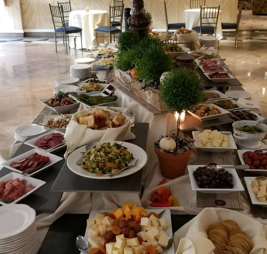 The Waters Edge at Giovannis | restaurant | 2748 Boston Post Rd, Darien, CT 06820, USA | 2033259979 OR +1 203-325-9979