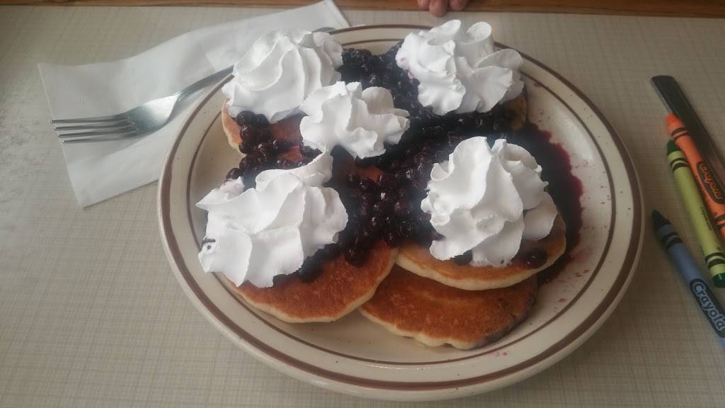 First Street Family Restaurant | restaurant | 2025 First St, Simi Valley, CA 93065, USA | 8055810447 OR +1 805-581-0447