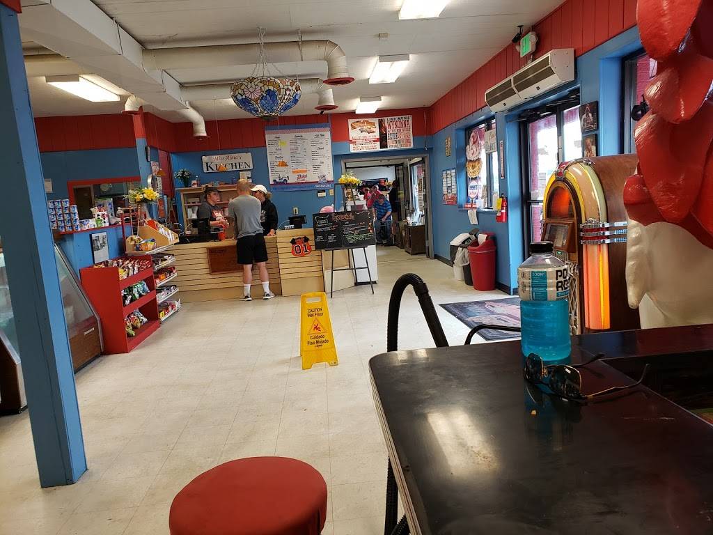 Daisys Diner at Cooters in Luray | restaurant | 4768 US-211 Suite B, Luray, VA 22835, USA | 5408432515 OR +1 540-843-2515