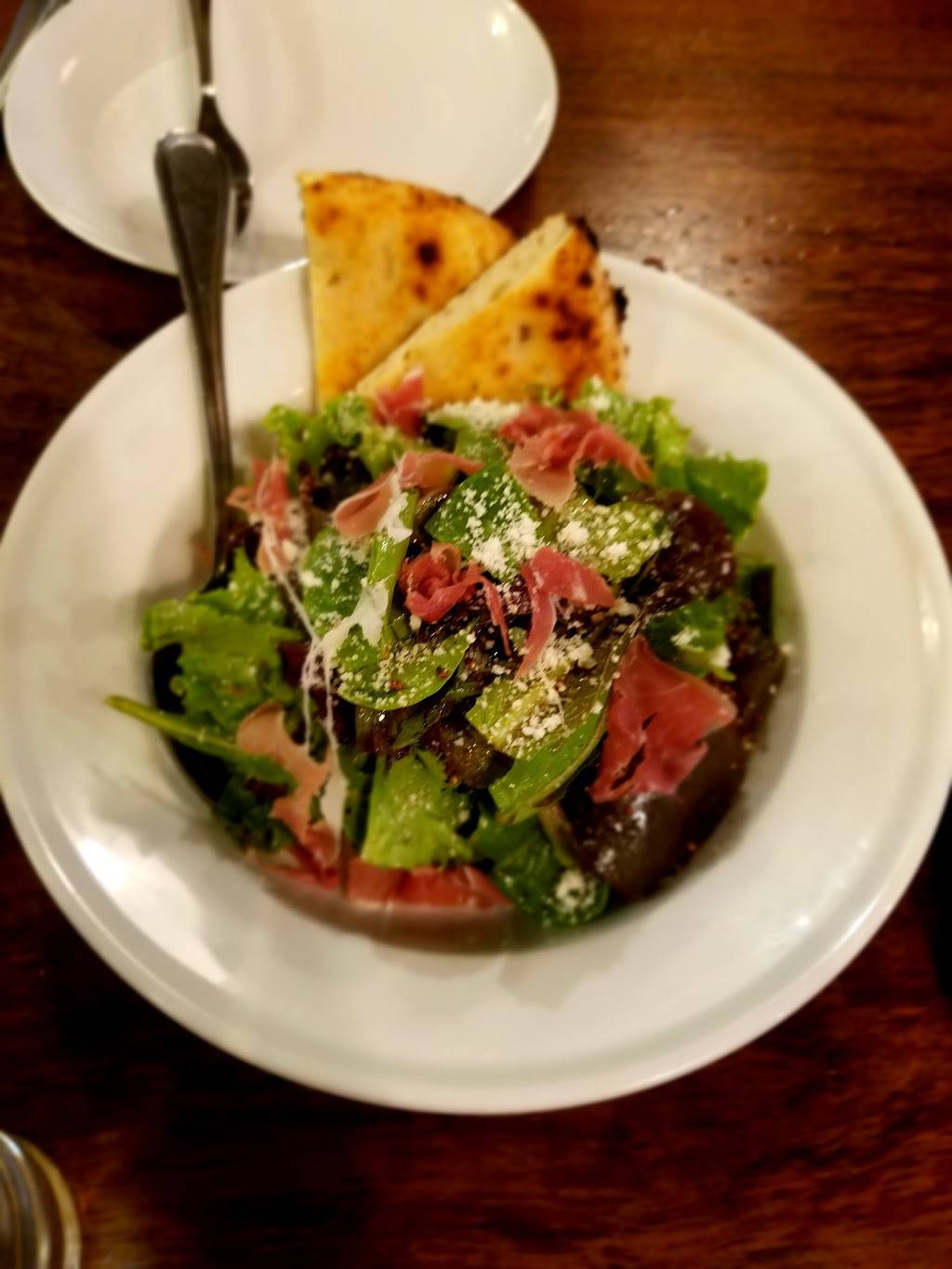 Masullo Pizza | restaurant | 2711 Riverside Blvd, Sacramento, CA 95818, USA | 9164438929 OR +1 916-443-8929