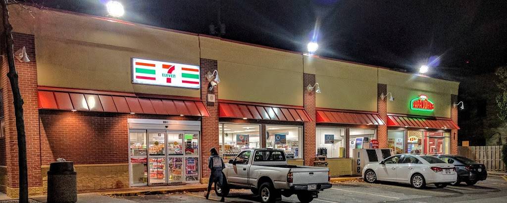 Papa Johns Pizza | restaurant | 3305 N Oakland Ave, Milwaukee, WI 53211, USA | 4142785646 OR +1 414-278-5646