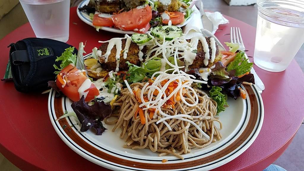 Blue Phoenix Cáfe and Market | restaurant | 110 West E Washington St, Lexington, VA 24450, USA | 5404618306 OR +1 540-461-8306