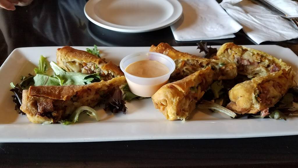 Hoppy Pig | restaurant | 135 N Kinzie Ave, Bradley, IL 60915, USA | 8156143134 OR +1 815-614-3134