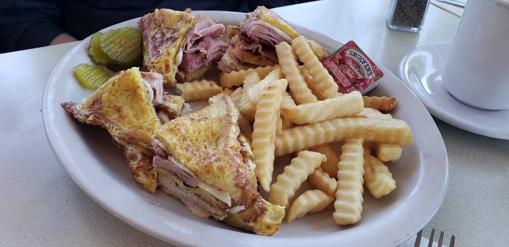 Dianes Restaurant | restaurant | 5052 SE Foster Rd, Portland, OR 97206, USA | 5037777099 OR +1 503-777-7099