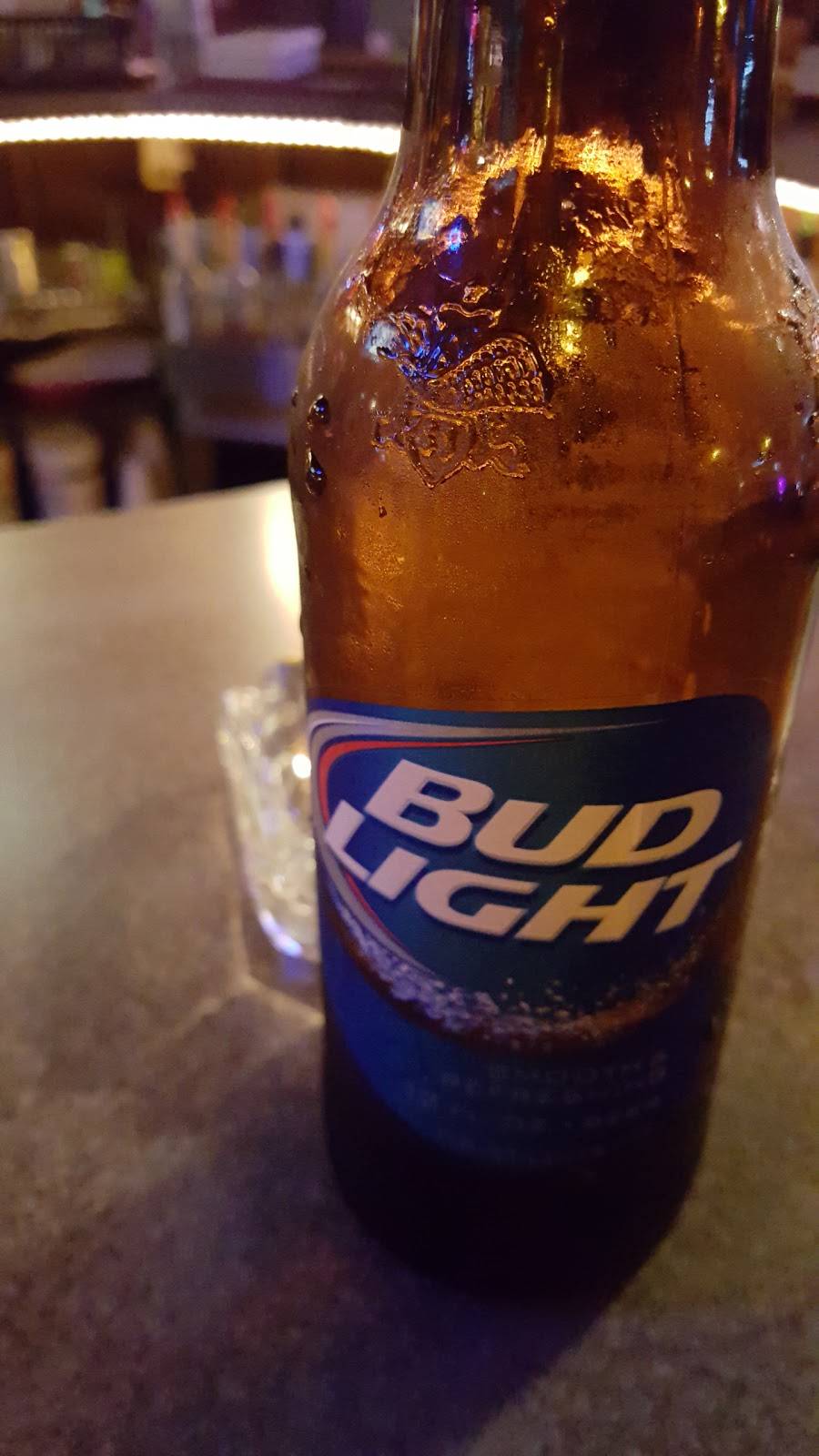 T Js Tavern | restaurant | 104 Kennedy St, Willis, TX 77378, USA | 9368567758 OR +1 936-856-7758