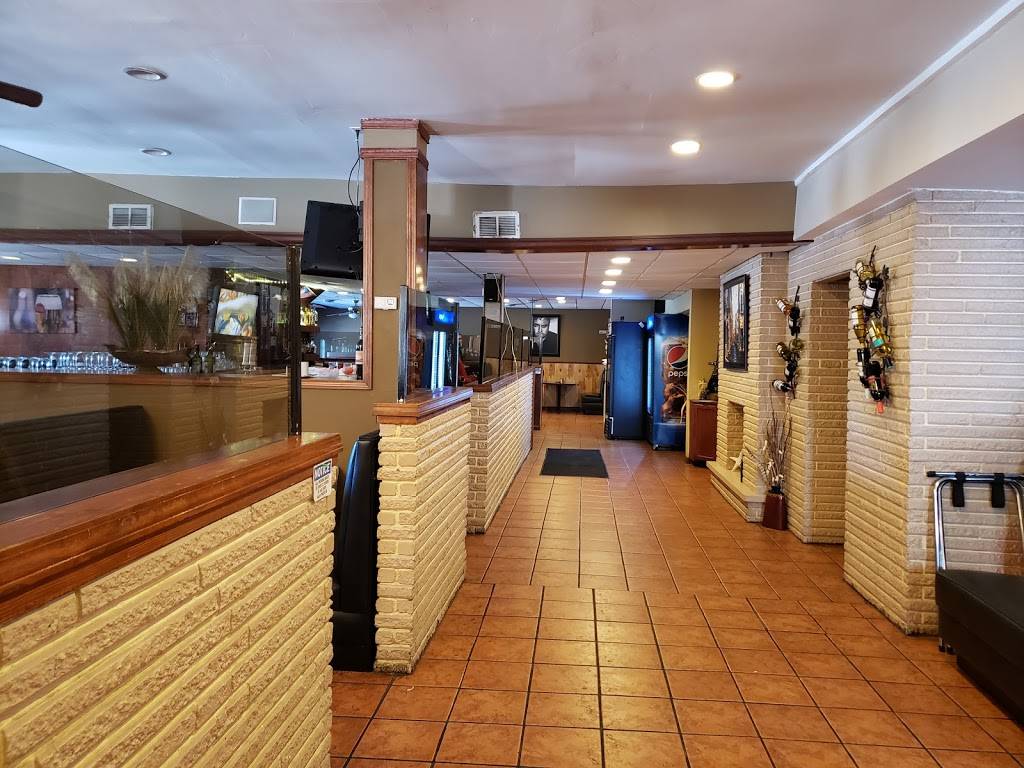 Beach Cafe | restaurant | 903 N Shelby St, Gary, IN 46403, USA | 2199381100 OR +1 219-938-1100