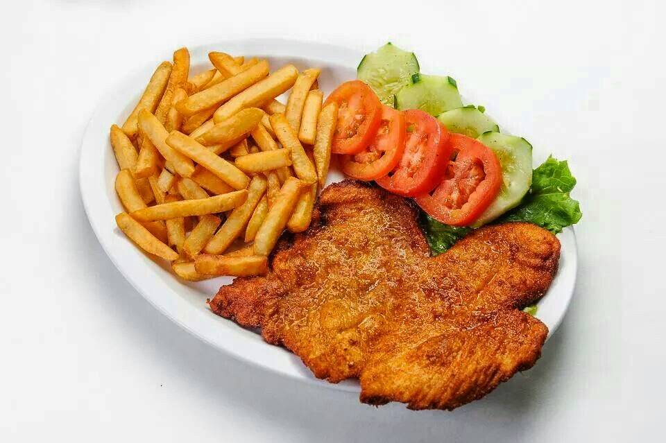 Ricos Chicken | restaurant | 74-27 Metropolitan Ave, Middle Village, NY 11379, USA | 7188061705 OR +1 718-806-1705