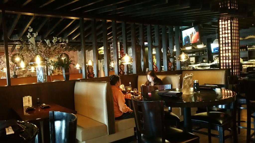 Dao Japanese Steakhouse Sushi & Bar | restaurant | 200 Burr Ridge Pkwy, Burr Ridge, IL 60527, USA | 6307895888 OR +1 630-789-5888