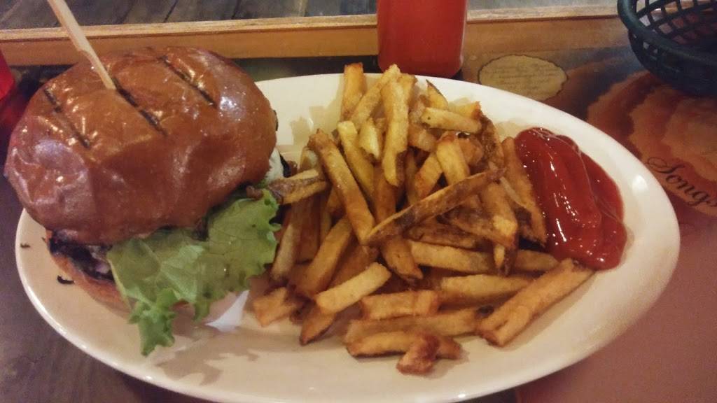 Fire On the Mountain Buffalo Wings | Interstate | restaurant | 4225 N Interstate Ave, Portland, OR 97217, USA | 5032809464 OR +1 503-280-9464