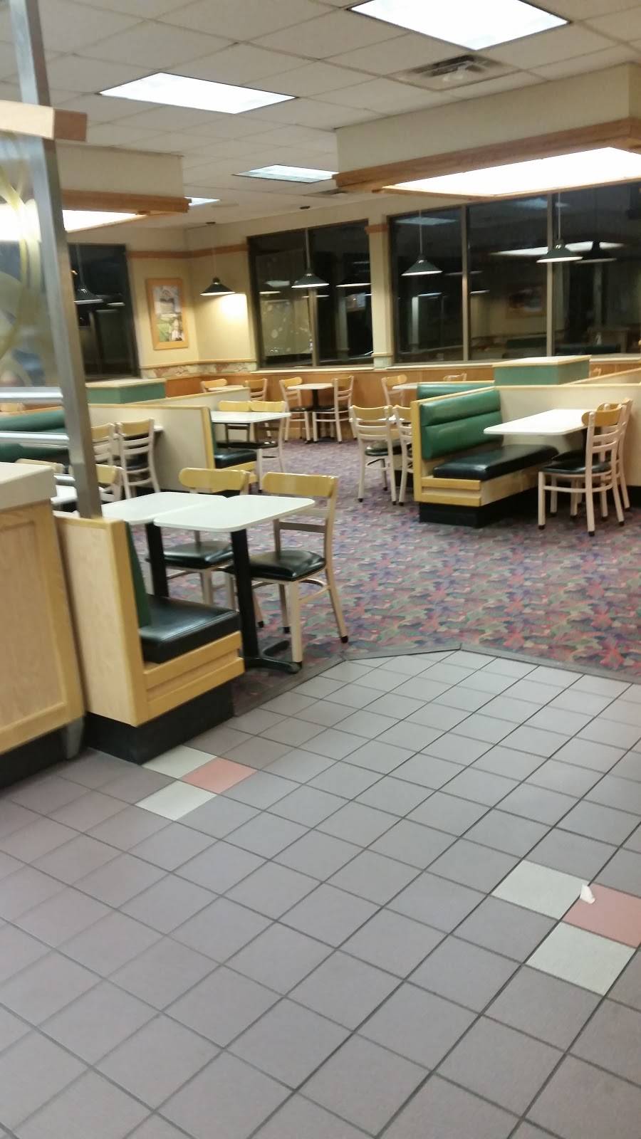 Wendys | restaurant | 2545 Cong W L Dickinson Dr, Montgomery, AL 36109, USA | 3342790436 OR +1 334-279-0436