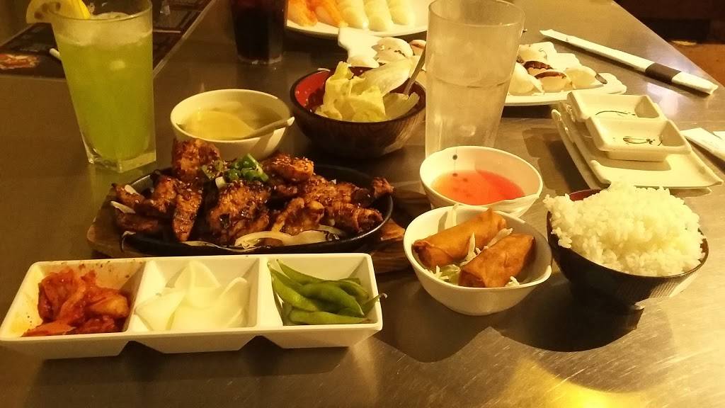 Azian | restaurant | 15 N Alvernon Way, Tucson, AZ 85711, USA | 5207778311 OR +1 520-777-8311