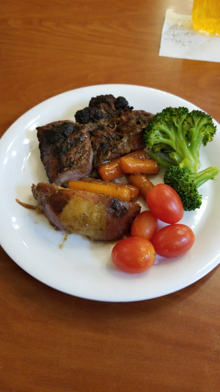 Smittys Sports Bar and Grill | restaurant | 15 Commerce Dr ste 500, Milroy, PA 17063, USA | 7176671011 OR +1 717-667-1011